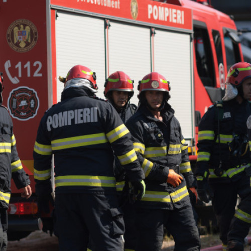 Incendiu devastator la un service auto din Buzău: zeci de mașini au fost distruse