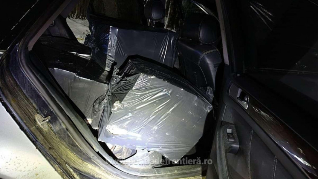 Șofer op̣rit cu focuri de armă în urmărire prin zăpadă kilometri întregi.