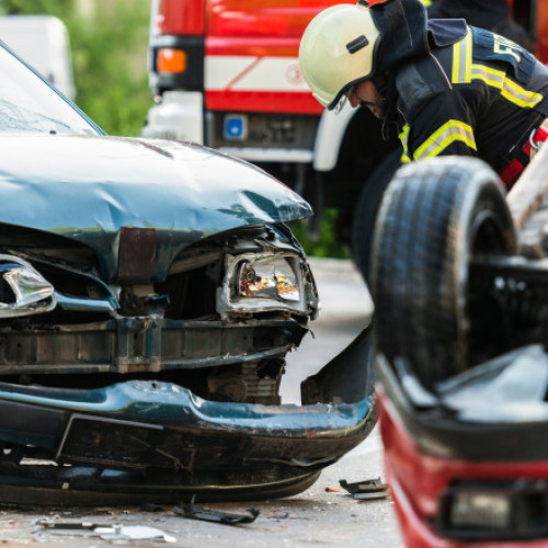Obiecte obișnuite din mașină pot deveni periculoase în caz de accident