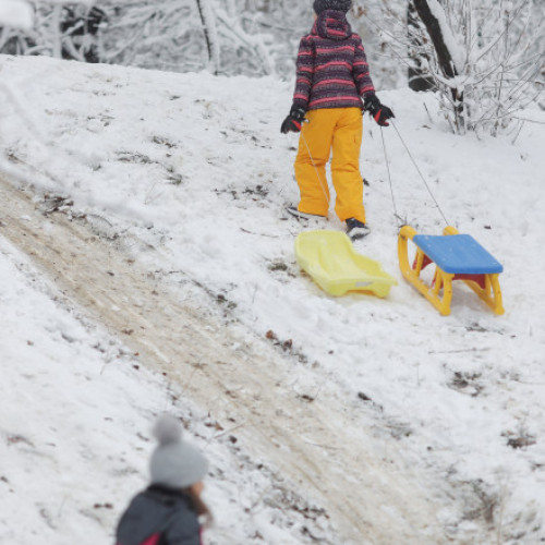 Record de temperatură în București: Geroasa noapte acoperă Capitala cu zăpadă