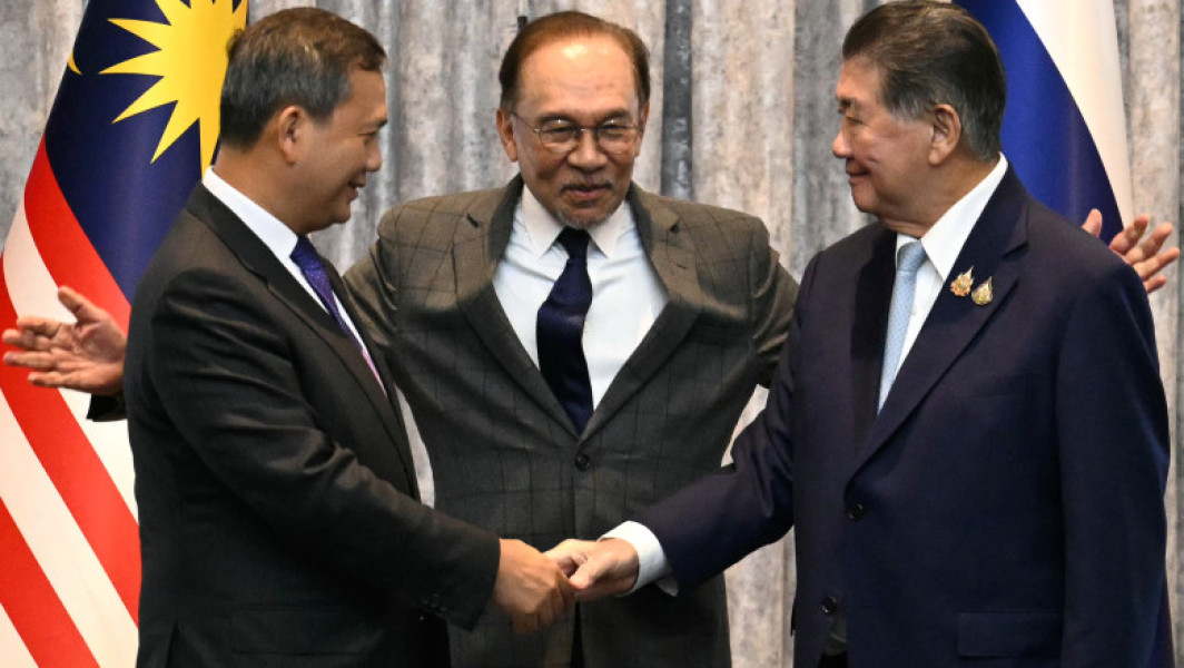 Cambodgia și Thailanda au ajuns la un acord privind un armistițiu pentru a pune capăt conflictului care a durat cinci zile și care a dus la cel mai grav conflict din ultimul deceniu în regiune.