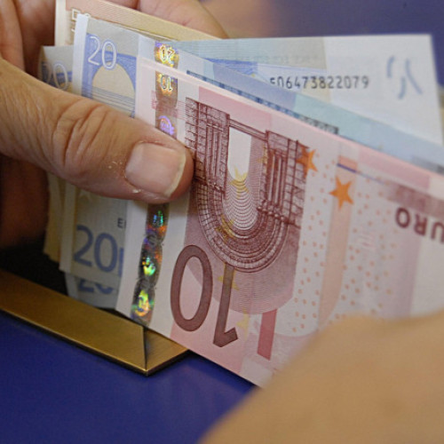 Grup criminal specializat în escrocherii cu bancnote a fost destructurat în Spania