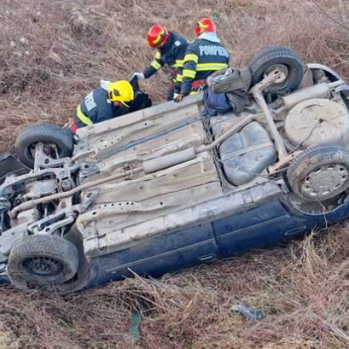 O fată de 10 ani a murit într-un accident rutier grav