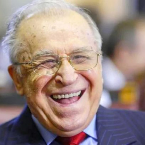 Ion Iliescu, la 94 de ani, îşi exprimă regretul faţă de anumite momente post-revoluţie şi subliniază importanţa tranziţiei morale în podcastul lui Ionuţ Vulpescu