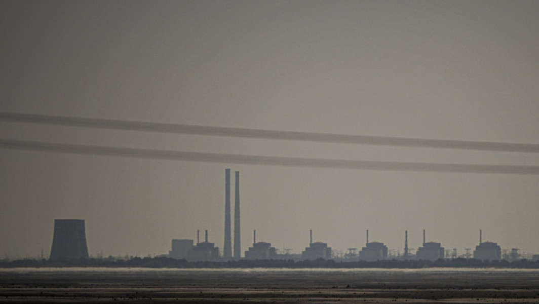 Linie electrică de la Zaporojie întreruptă în urma bombardamentului. Centrâlnă nucleară amenințată.