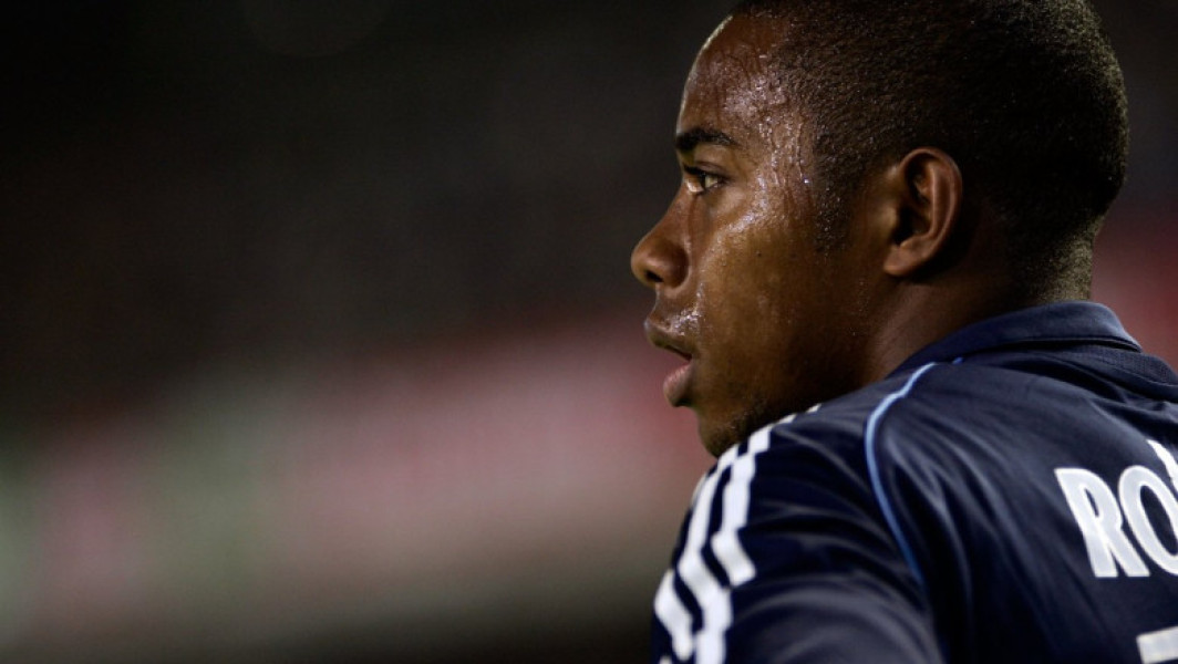Robinho, fost fotbalist brazilian, arestat pentru viol și va executa 9 ani în închisoare.